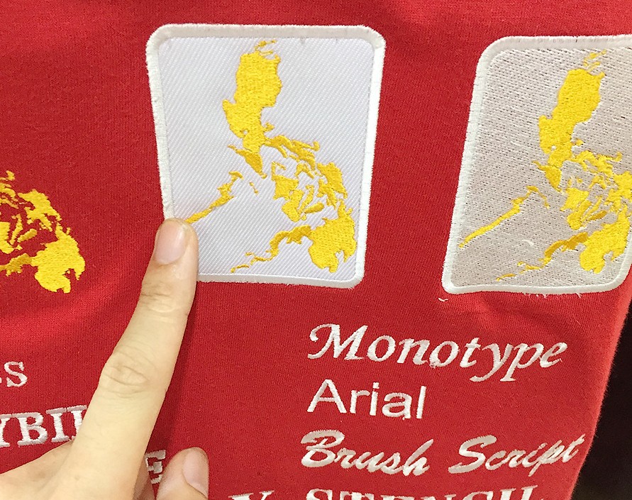 フィリピンの島国ワッペンを刺繍したオリジナルTシャツ